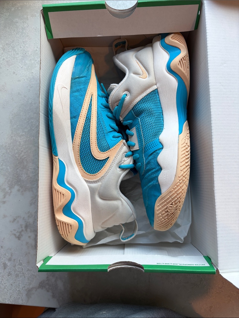 Nike Giannis Immortality 3s size men 7.5  with original box